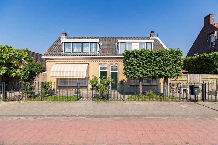 Rijksstraatweg 133 in Hellevoetsluis foto