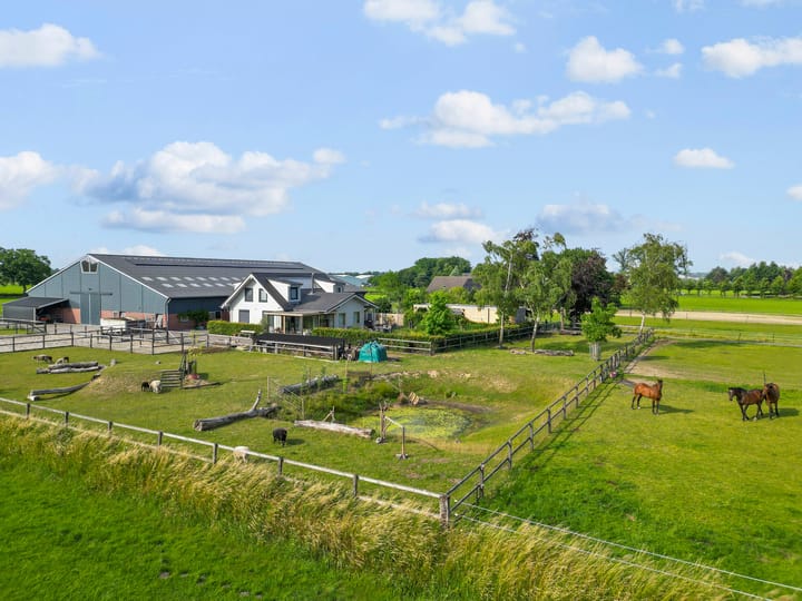 Rijksstraatweg 210 in Teuge foto