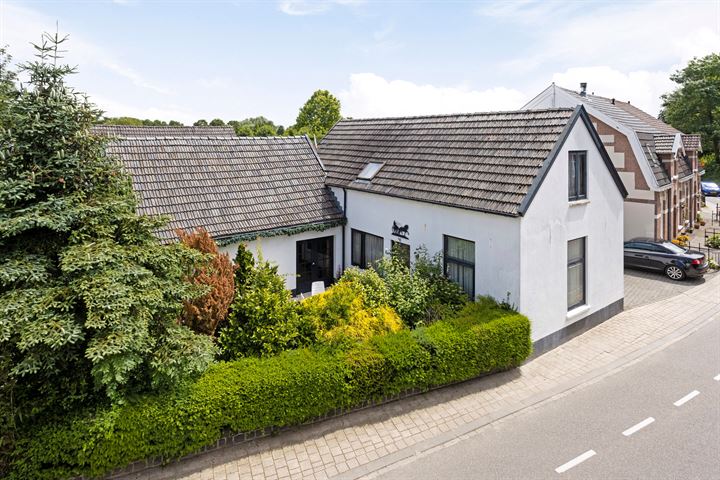 Rijksstraatweg 257 in Beek foto