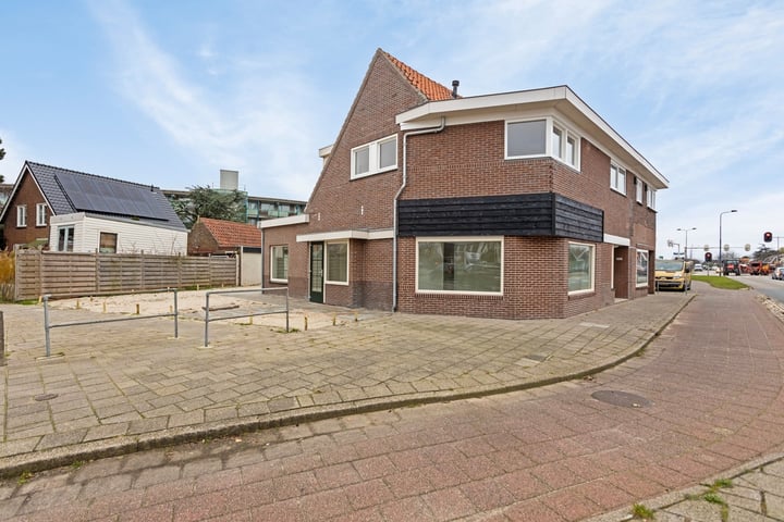 Rijksstraatweg 62A in Heemskerk foto