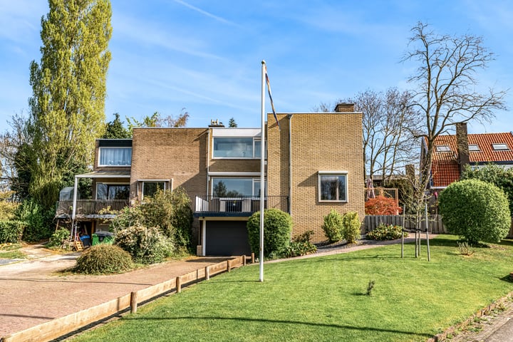 Rijksweg 193 in Renkum foto