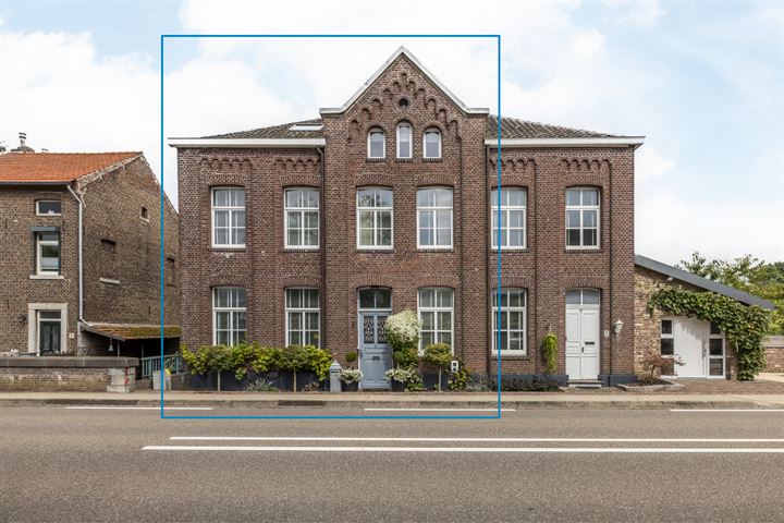 Rijksweg 7 in Wittem foto