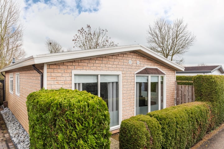 Rijnbandijk 111-60 in Maurik foto