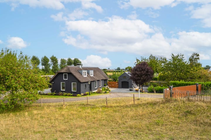 Rijnbandijk 95 in Maurik
