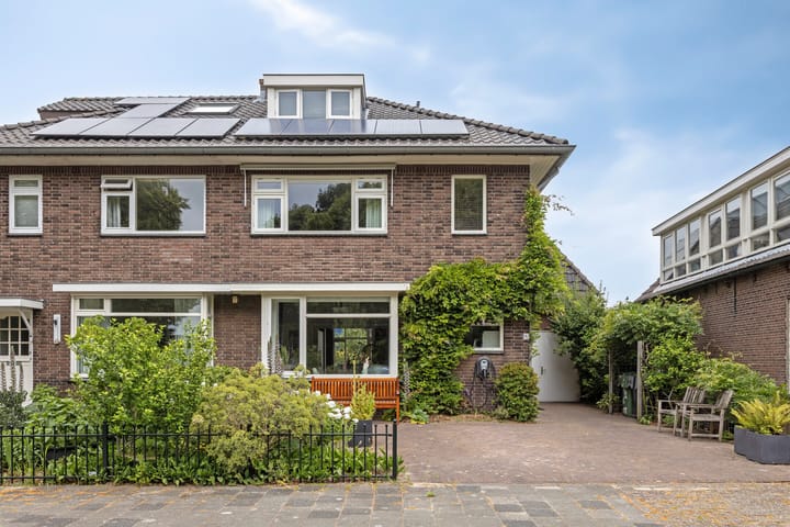 Rijndijk 142 in Leiden foto
