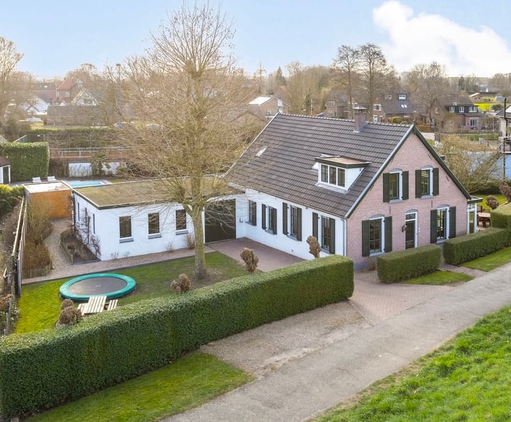 Rijndijk 22 in Millingen aan de Rijn