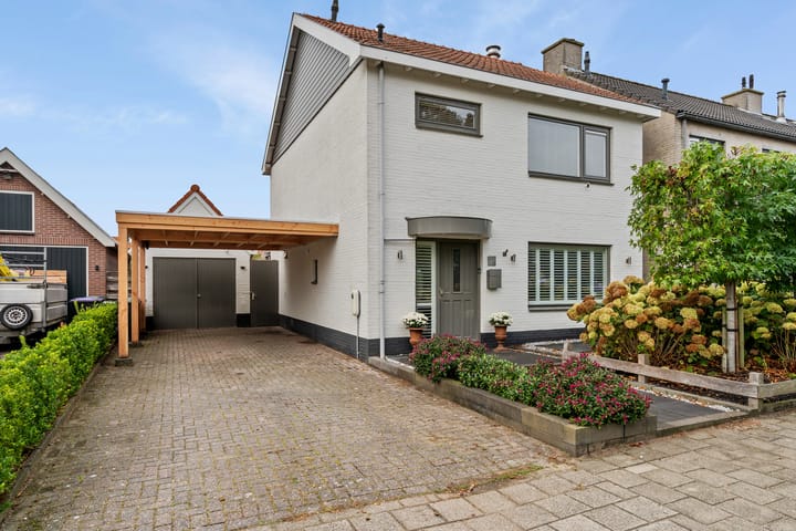 Rijndijk 27 in Hazerswoude-Rijndijk foto