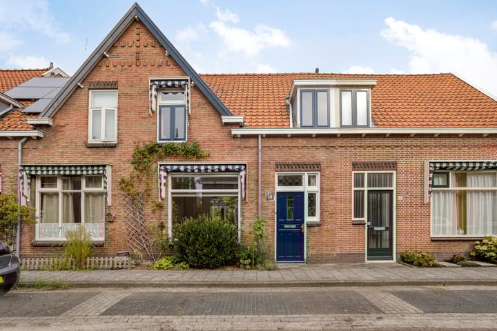 Rijnegommerstraat 19 in Zoeterwoude foto