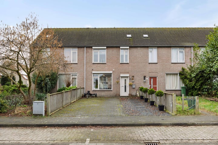 Rijnlaan 82 in Helmond foto