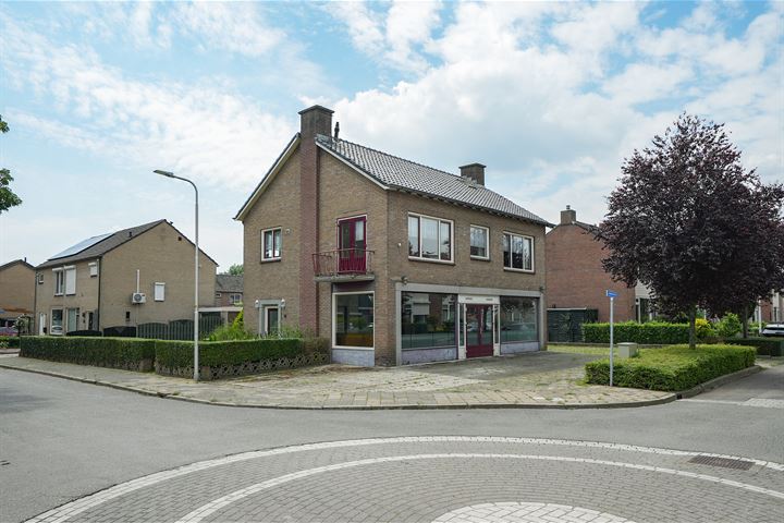 Rijnstraat 11 in Doornenburg foto