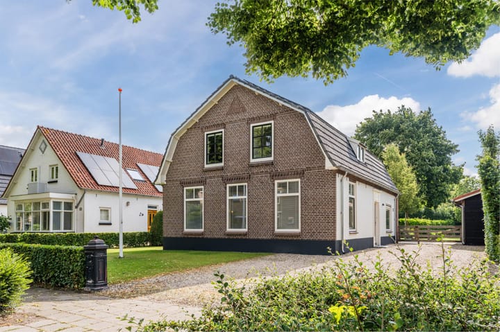 Rijnstraat 24 in Doornenburg foto