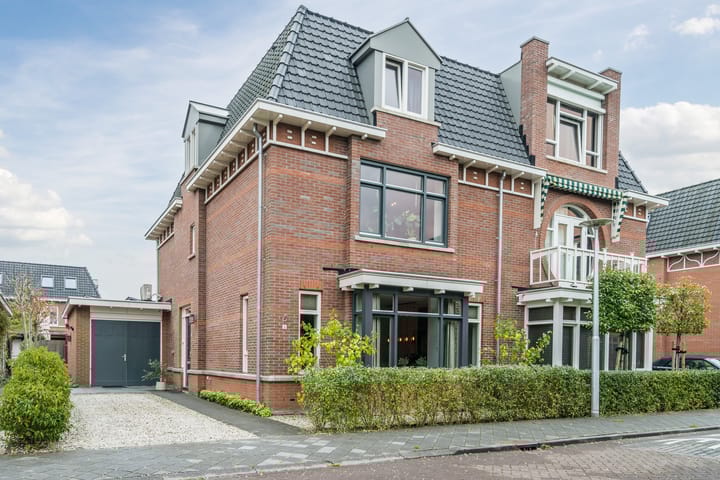 Rijsterboslaan 5 in De Meern foto