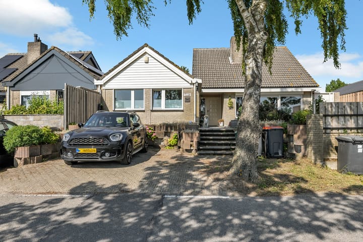 Rijswaardsedijk 15b in Zwartewaal