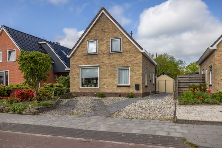 Rikkerdaweg 8 in Lutjegast foto