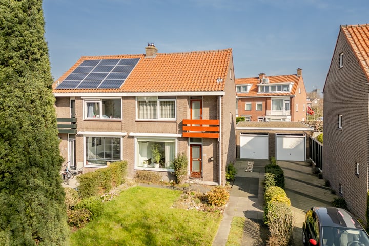 Foto van woning Riouwlaan 72, Vlaardingen