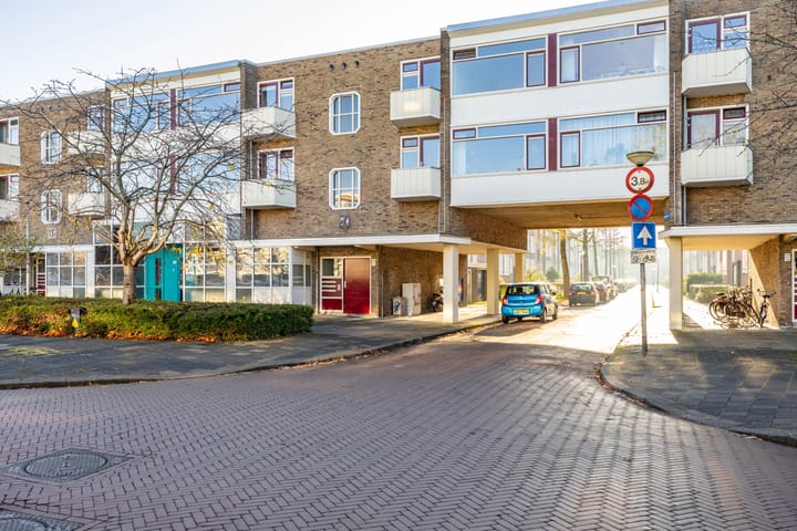 Rivierenhof 66 in Groningen