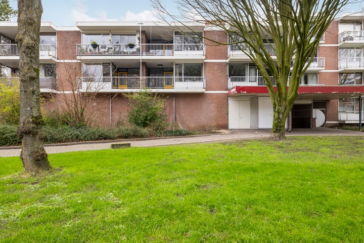 Rivierenplein 78 in Dordrecht foto