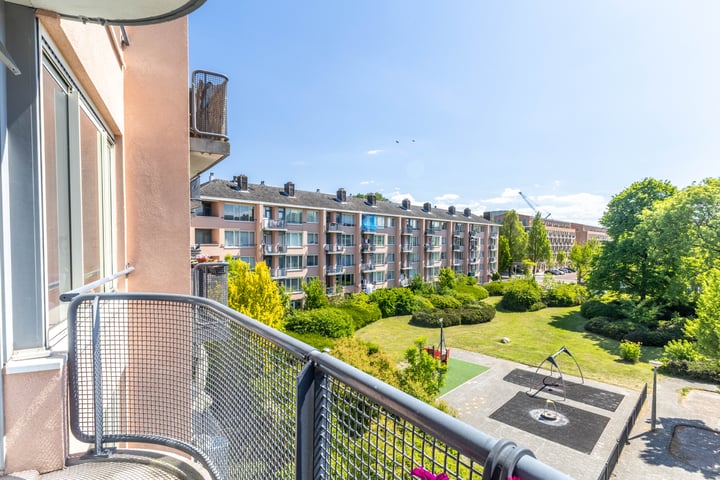 Robert Fruinlaan 13-2 in Amsterdam foto