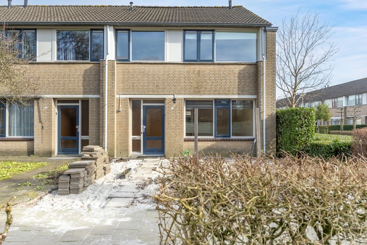 Robert Stolzsingel 17 in Waalwijk foto