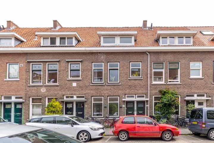 Robijnstraat 16A in Rotterdam foto