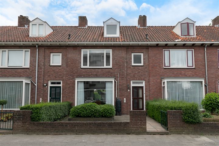 Robijnstraat 2 in Breda foto