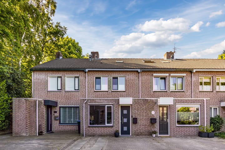 Rode Schouw 10 in Halsteren foto
