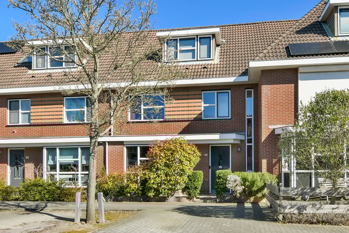 Rodelindalaan 51 in Nieuw-Vennep foto