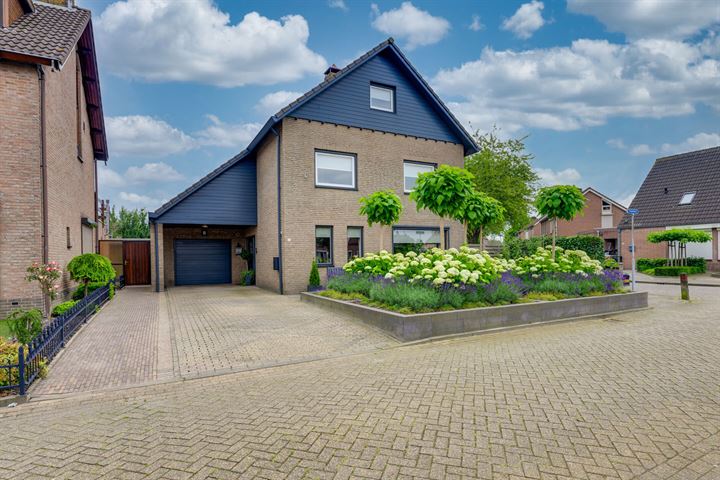 Rodenburg 35 in St. Willebrord foto