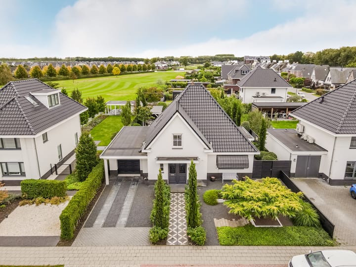 Roderveld 54 in Lelystad foto