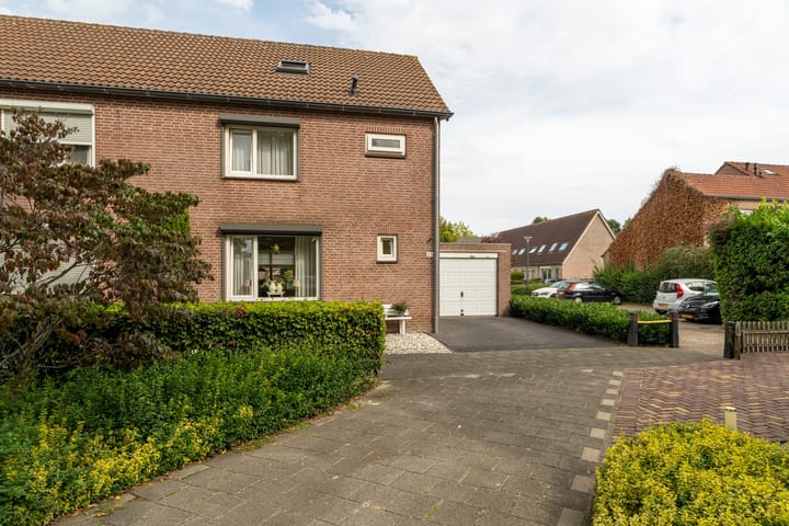 Roek 23 in Sprang-Capelle foto