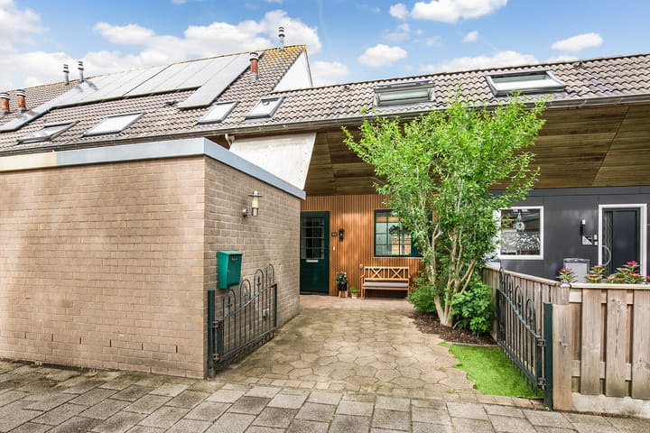 Roekenbos 182 in Hoofddorp foto