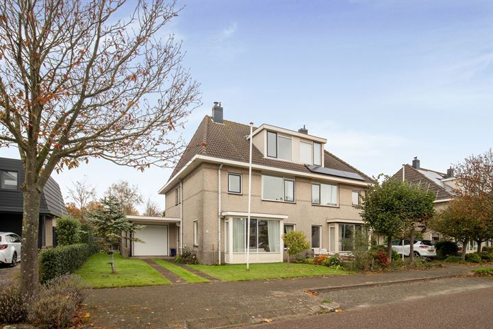 Roelat 44 in Limmen foto