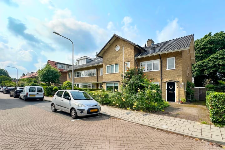 Roemer Visscherlaan 39D in Zeist foto