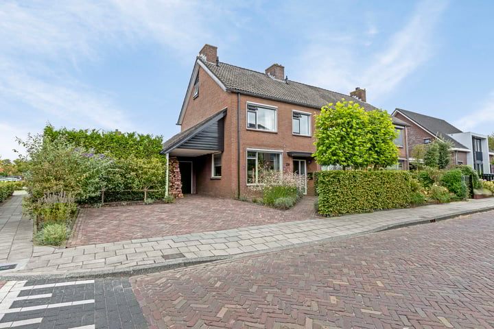 Roemerstraat 24 in Nijkerk foto