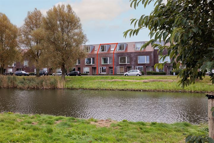 Roer 32 in Almere foto