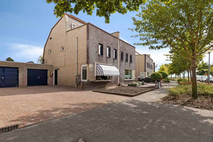 Roerdompstraat 15 in Appingedam foto