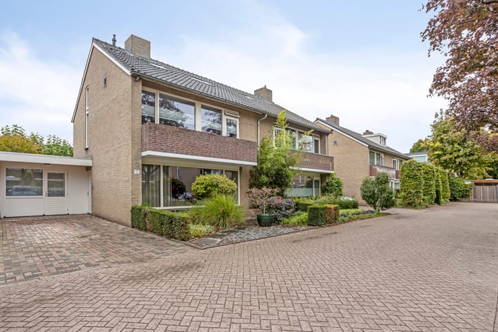 Roerlaan 25 in Son en Breugel