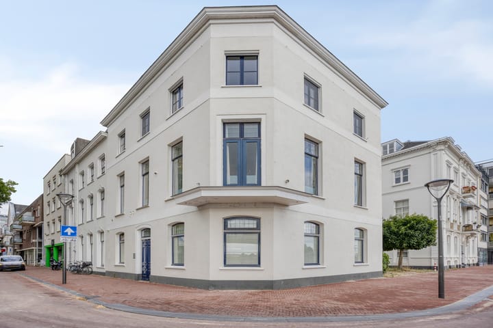 Roermondsplein 38-1 in Arnhem foto