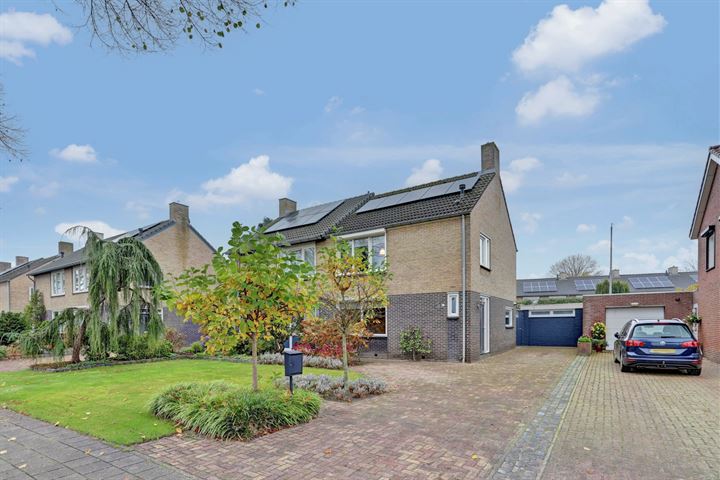 Roggelseweg 22 in Helden foto