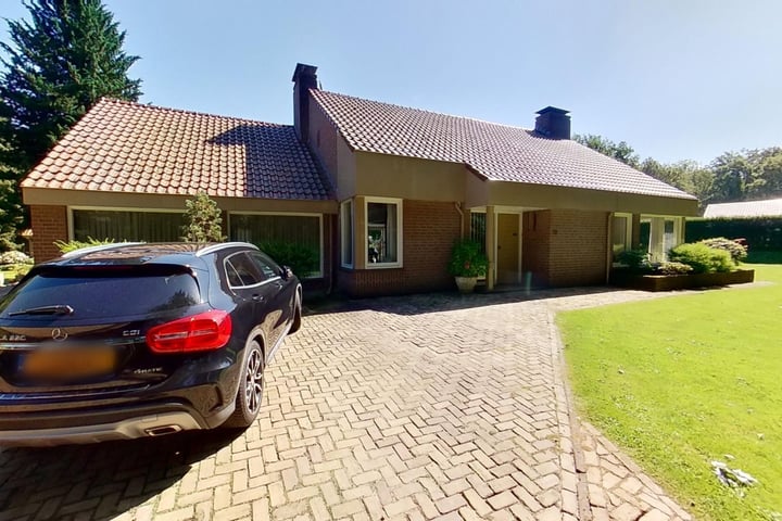 Roggelseweg 52 in Haelen foto