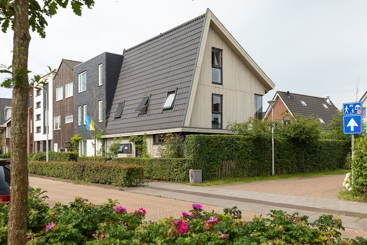 Rogier van Otterloostraat 25 in Hilversum foto