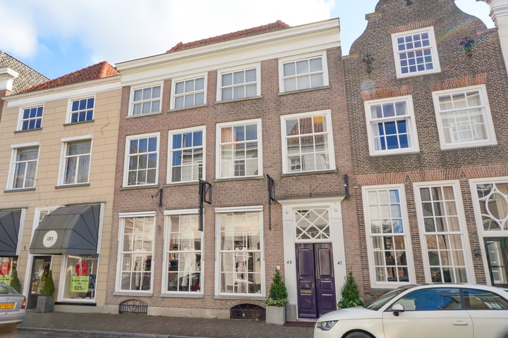 Rogstraat 41 in Grave foto