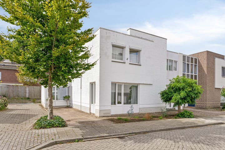 Röntgenstraat 11 in Maastricht foto