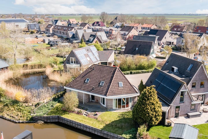 Roodeswerf 11 in Hensbroek foto