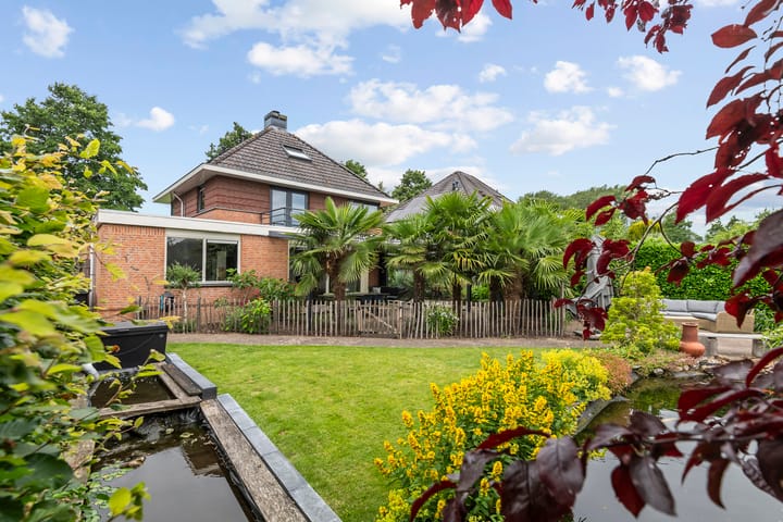 Roodhekkenpas 79 in Druten