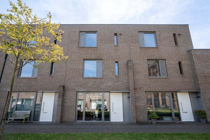 Rooi Hartenpark 21 in Tilburg foto