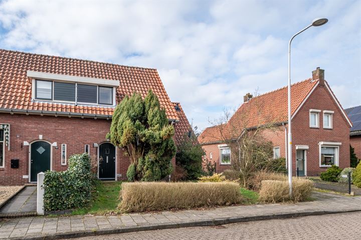Roosdomsweg 12 in Markelo foto