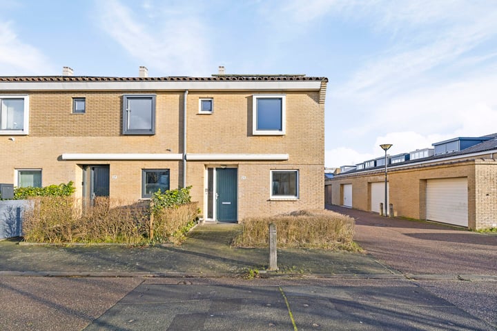 Roosduinen 25 in Hoofddorp foto