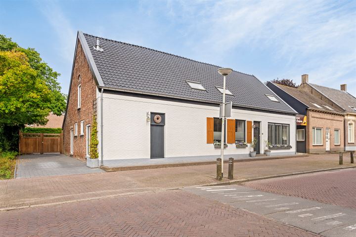 Roosendaalsestraat 55 in Wouw foto