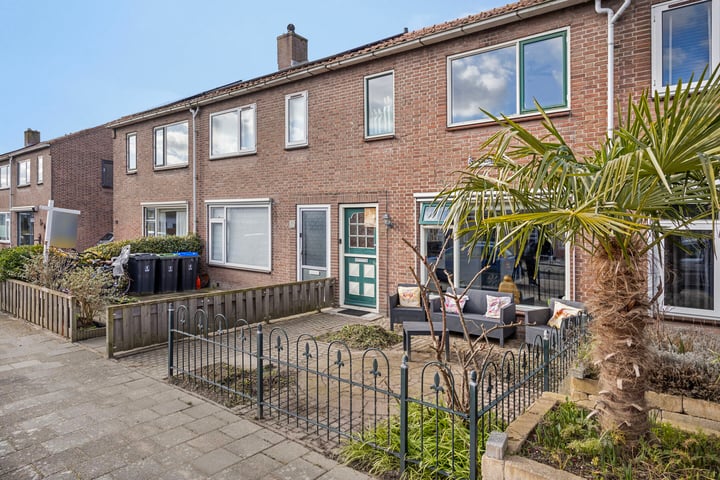 Foto van woning Roosenhoeklaan 33, Hellevoetsluis